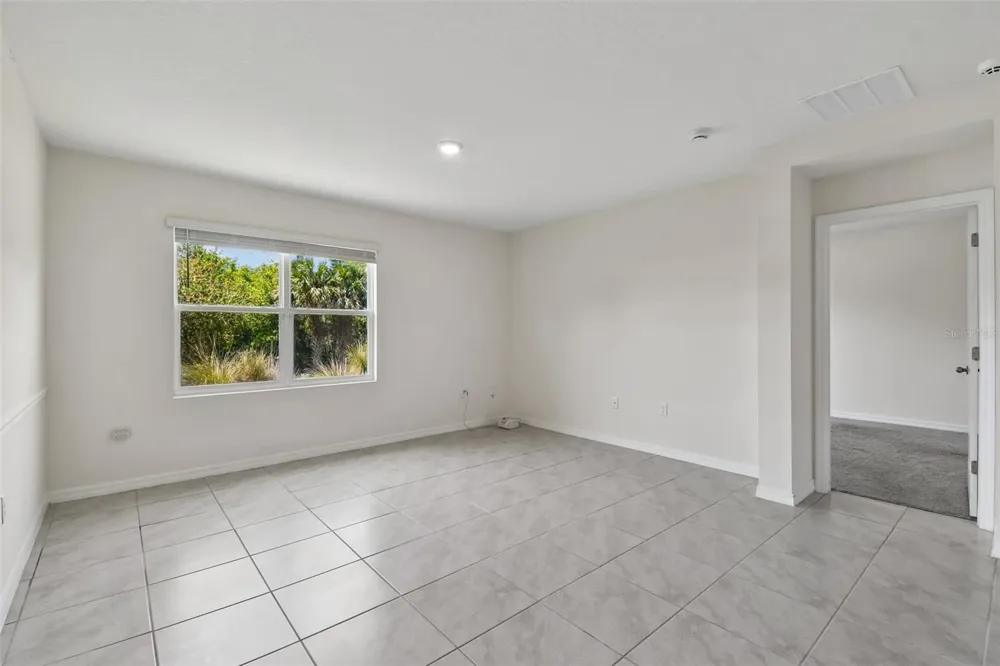 727 LAZIO CIRCLE Debary, FL 32713