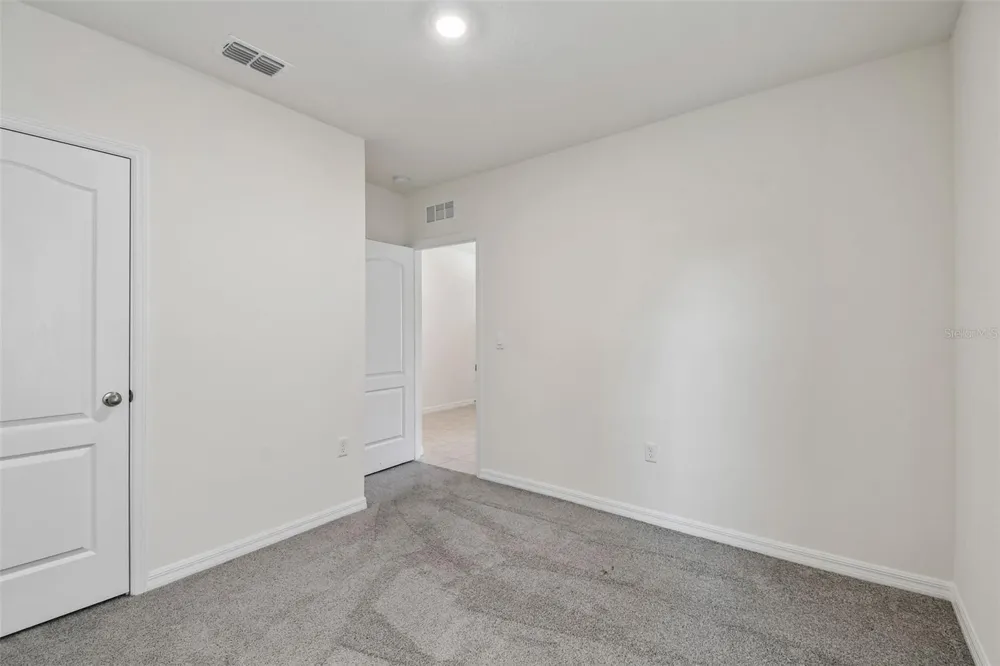 727 LAZIO CIRCLE Debary, FL 32713
