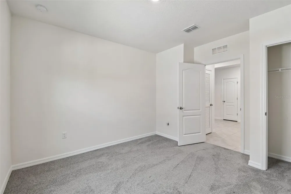727 LAZIO CIRCLE Debary, FL 32713