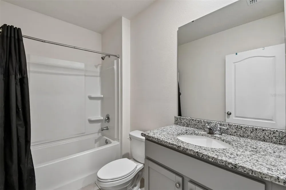 727 LAZIO CIRCLE Debary, FL 32713