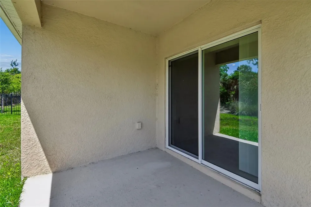 727 LAZIO CIRCLE Debary, FL 32713