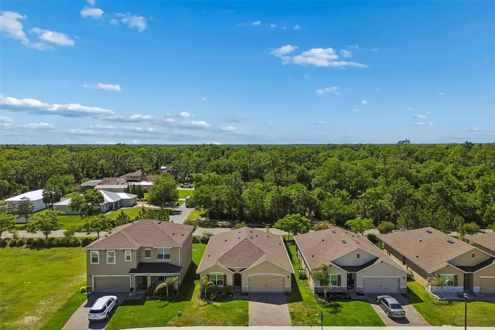 727 LAZIO CIRCLE Debary, FL 32713