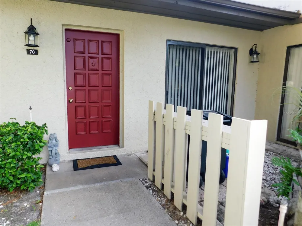 70 JOANNE PLACE #70 Oldsmar, FL 34677