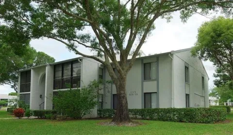 1225 PINE RIDGE CIRCLE W #C1