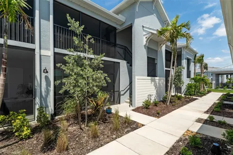 14241 HERITAGE LANDING BOULEVARD #1827