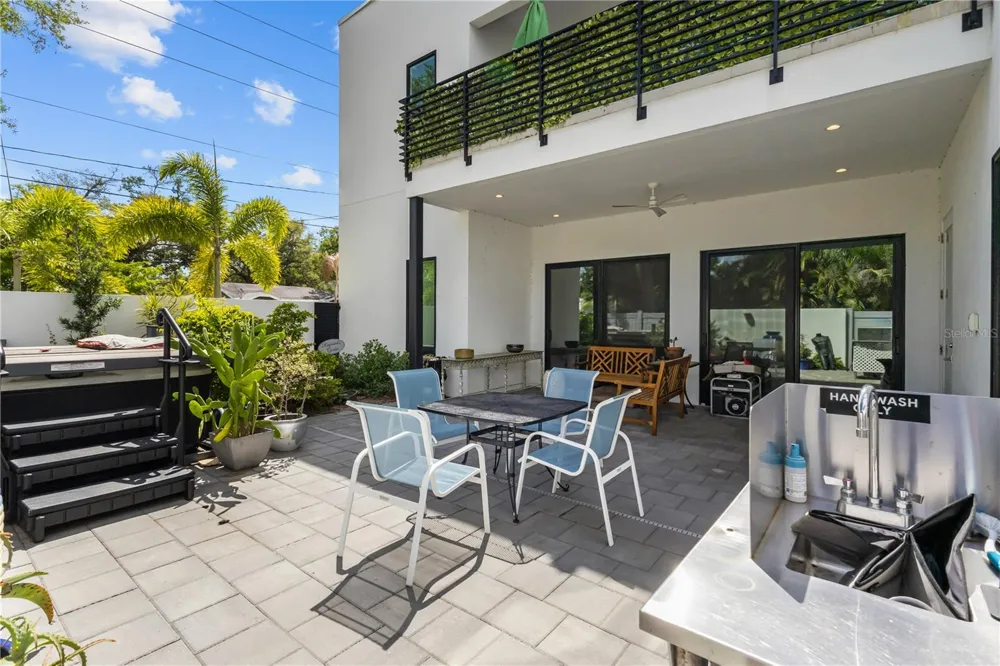 1755 7TH STREET Sarasota, FL 34236