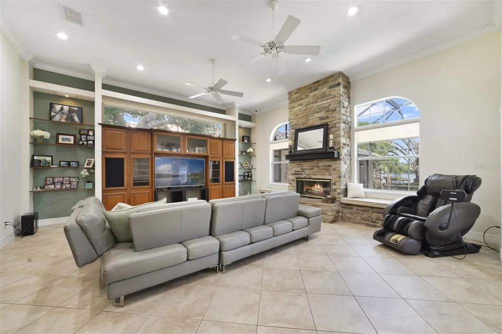 3308 LUKAS COVE Orlando, FL 32820