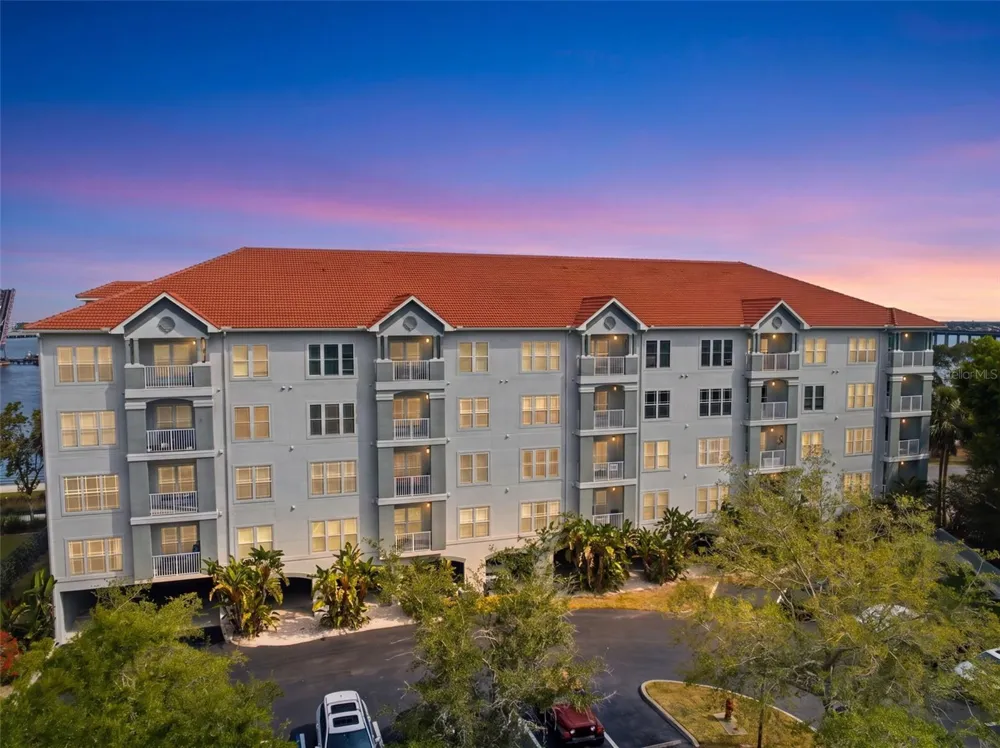 210 3RD STREET W #8305 Bradenton, FL 34205