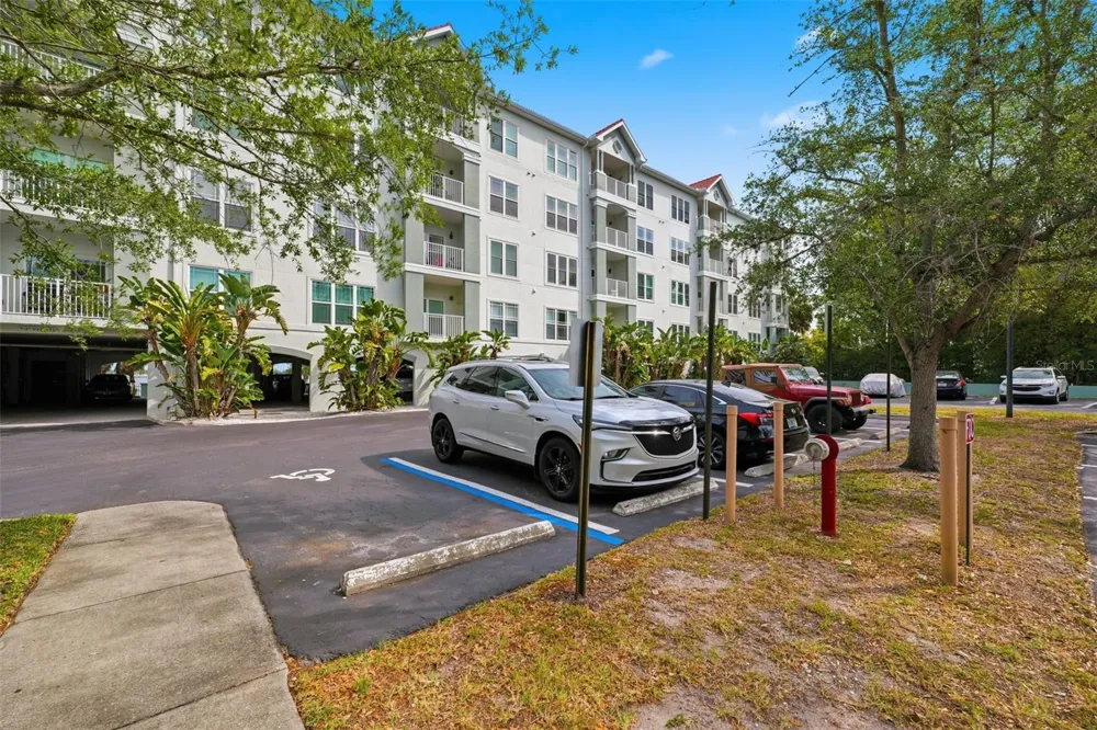 210 3RD STREET W #8305 Bradenton, FL 34205