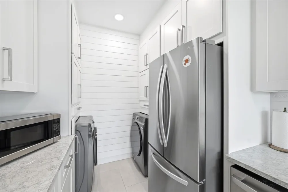 210 3RD STREET W #8305 Bradenton, FL 34205