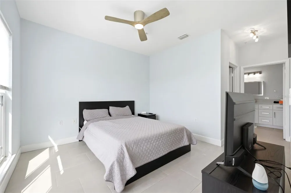 210 3RD STREET W #8305 Bradenton, FL 34205