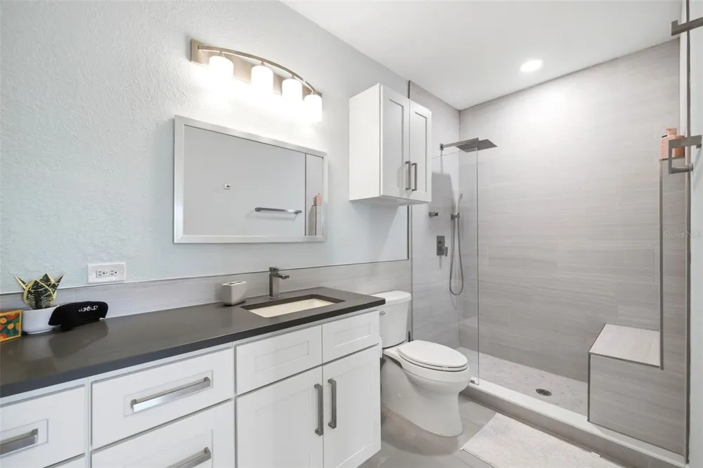 210 3RD STREET W #8305 Bradenton, FL 34205