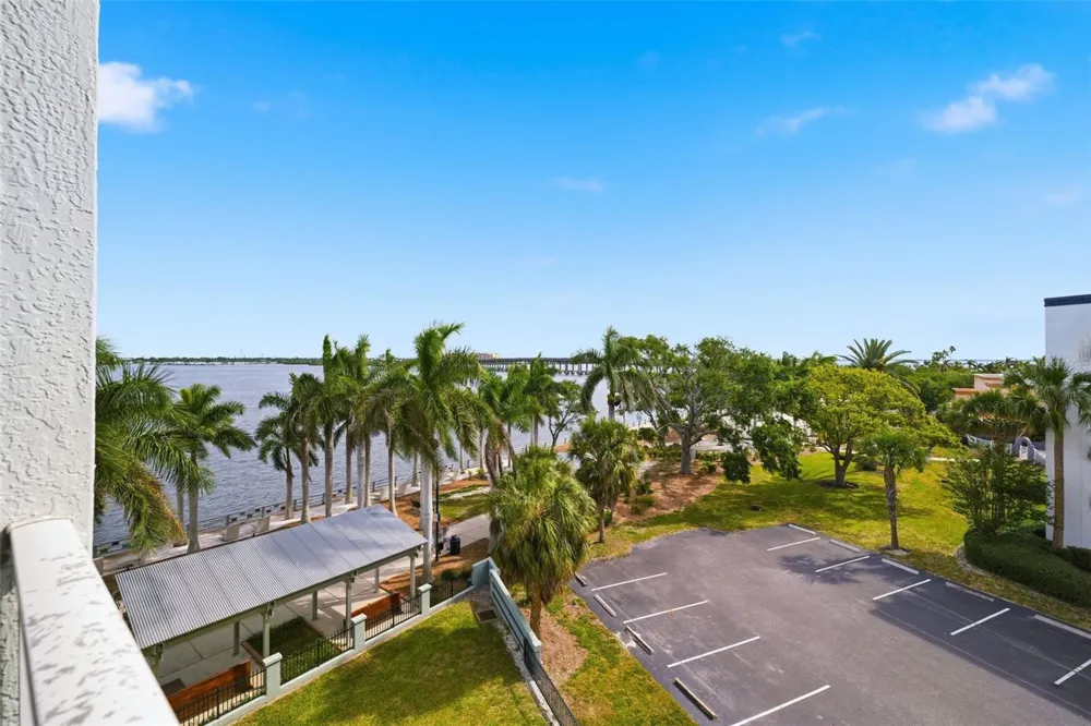 210 3RD STREET W #8305 Bradenton, FL 34205