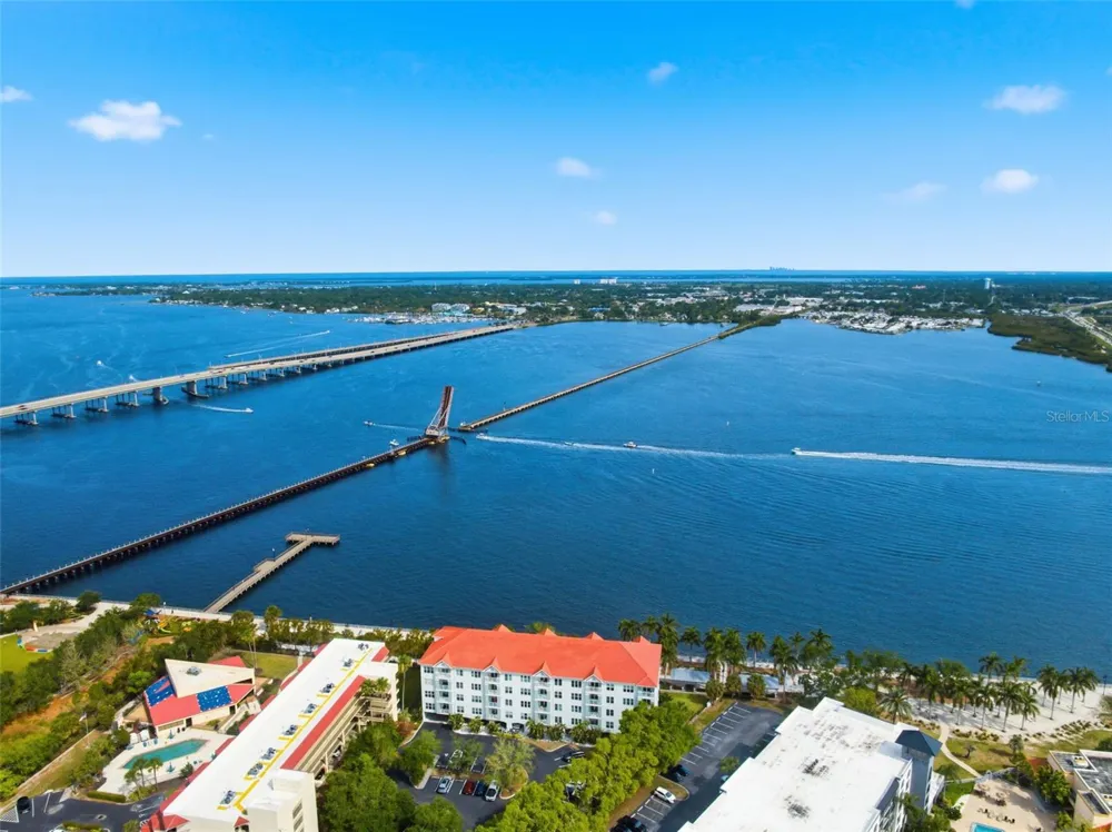 210 3RD STREET W #8305 Bradenton, FL 34205
