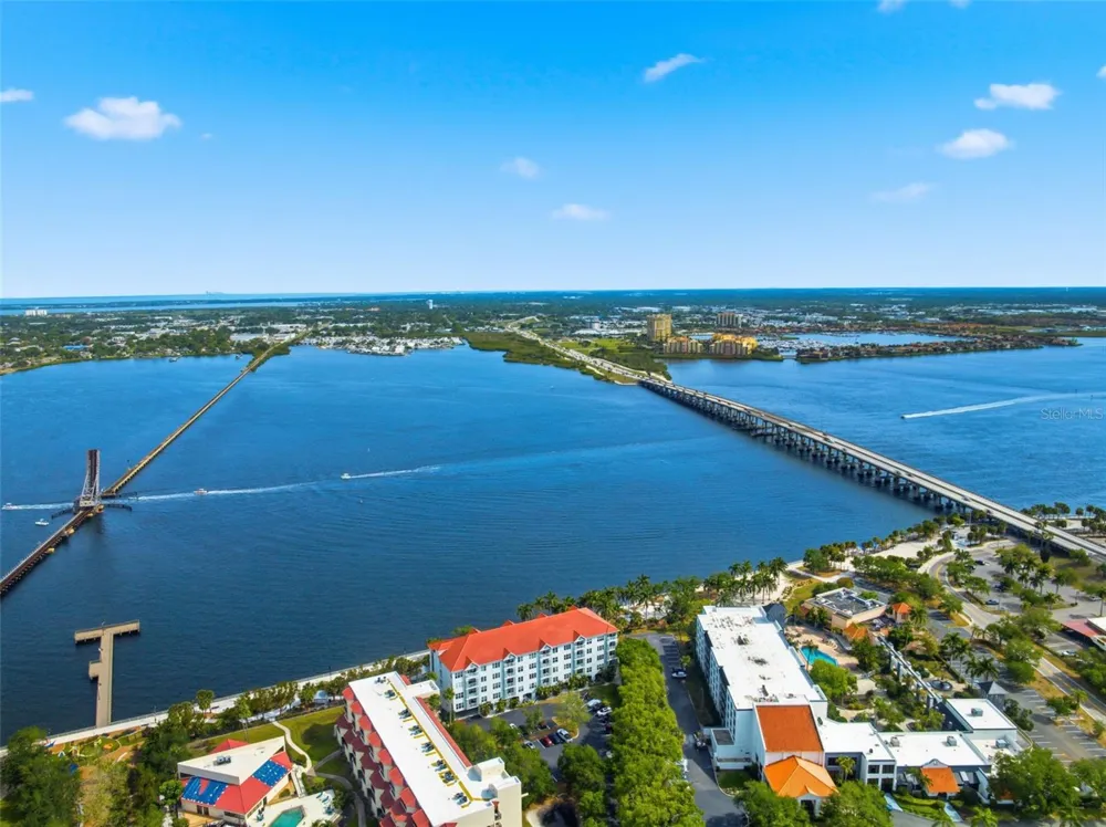 210 3RD STREET W #8305 Bradenton, FL 34205