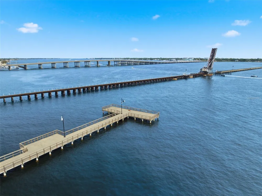 210 3RD STREET W #8305 Bradenton, FL 34205