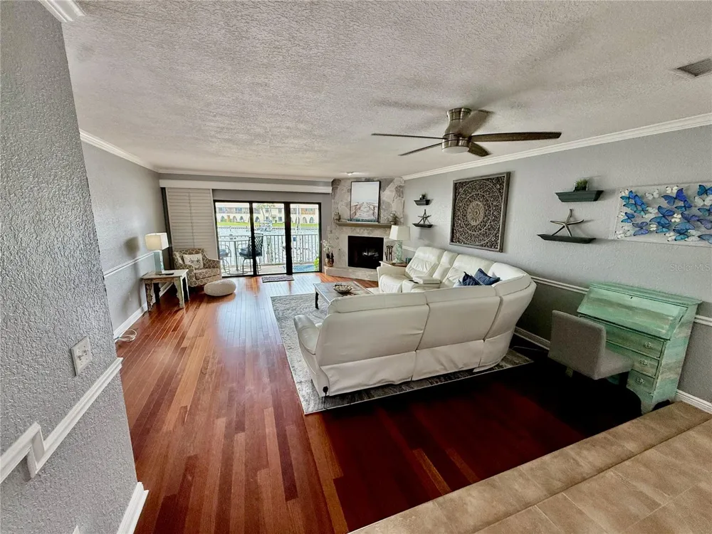 513 HAVEN POINT DRIVE Treasure Island, FL 33706