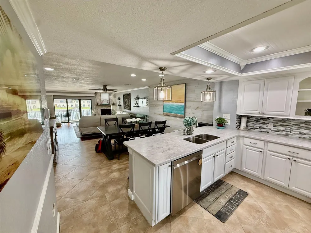 513 HAVEN POINT DRIVE Treasure Island, FL 33706