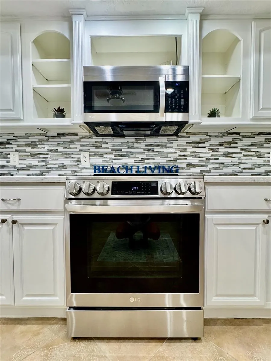 513 HAVEN POINT DRIVE Treasure Island, FL 33706