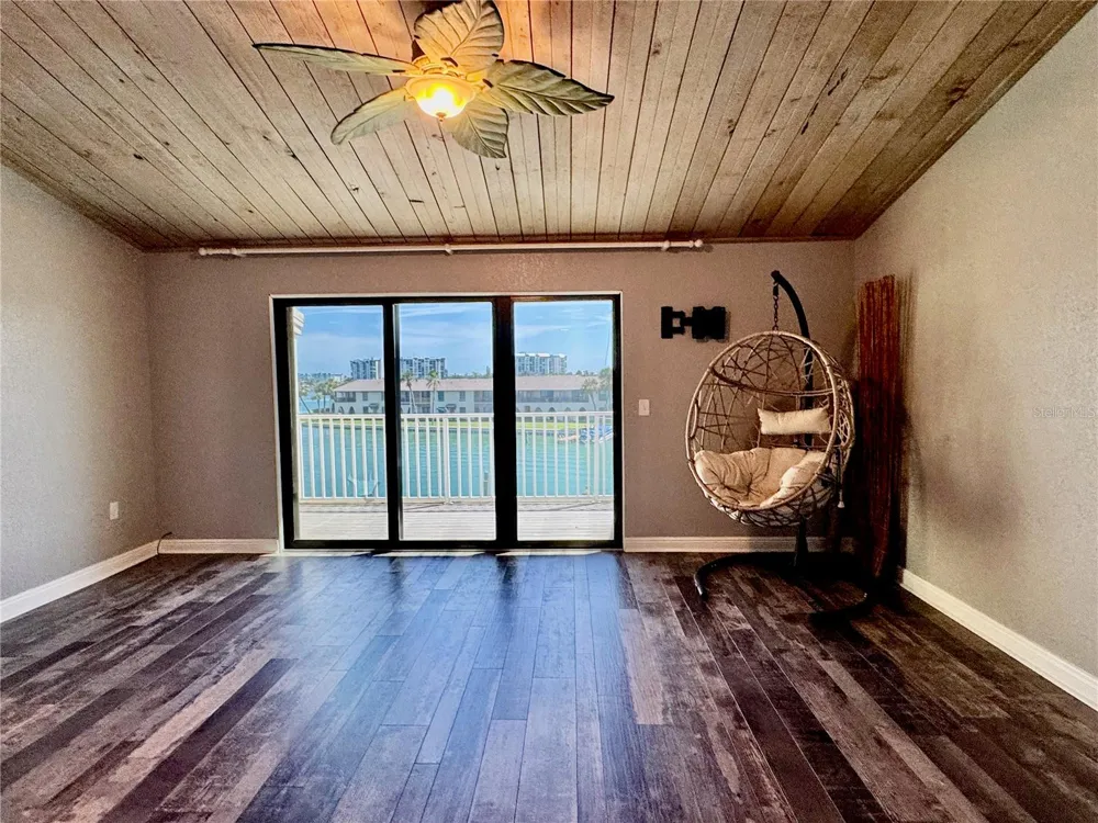 513 HAVEN POINT DRIVE Treasure Island, FL 33706