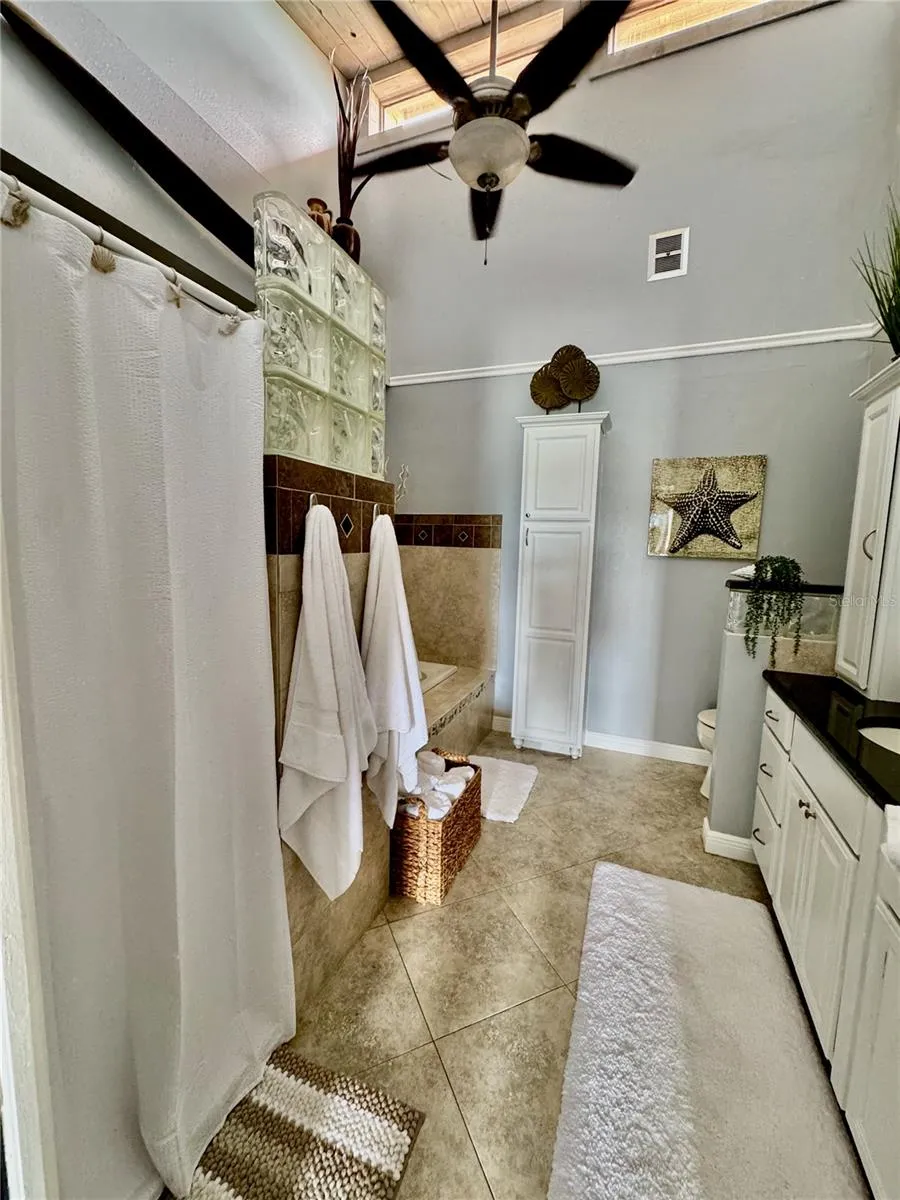 513 HAVEN POINT DRIVE Treasure Island, FL 33706