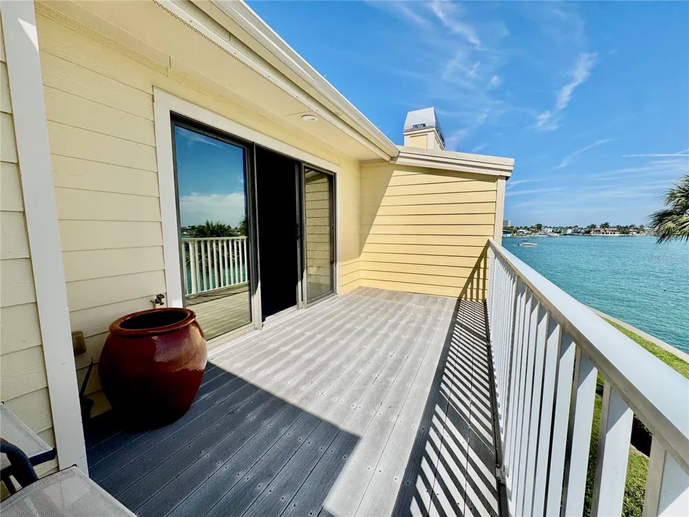513 HAVEN POINT DRIVE Treasure Island, FL 33706