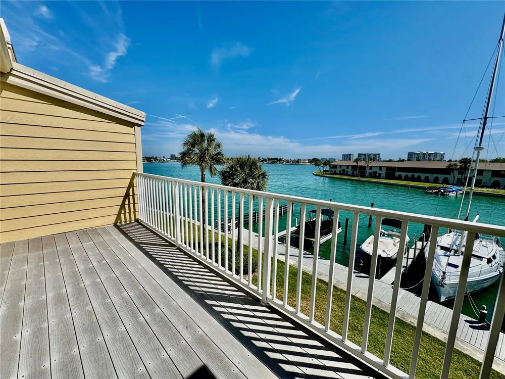 513 HAVEN POINT DRIVE Treasure Island, FL 33706