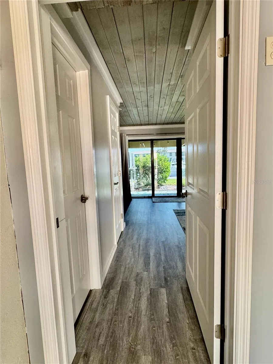 513 HAVEN POINT DRIVE Treasure Island, FL 33706