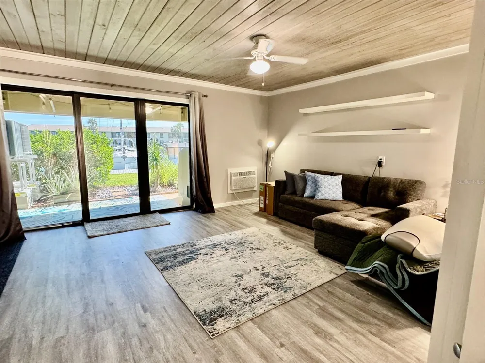 513 HAVEN POINT DRIVE Treasure Island, FL 33706
