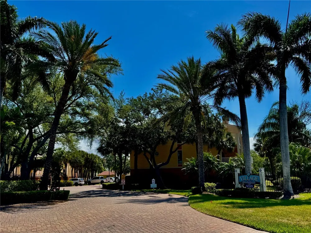 513 HAVEN POINT DRIVE Treasure Island, FL 33706