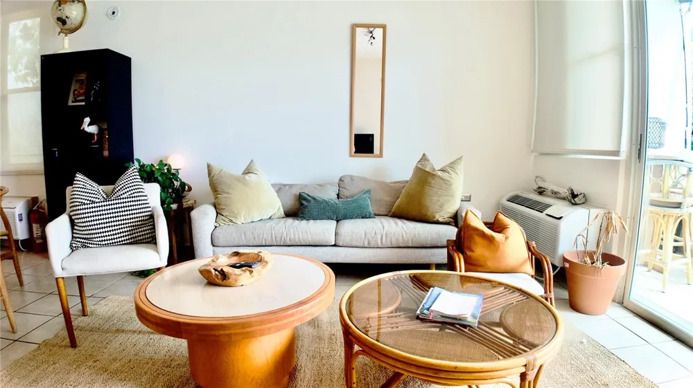 429 C. PORTO VECCHIO #401 Rincon, PR 00677