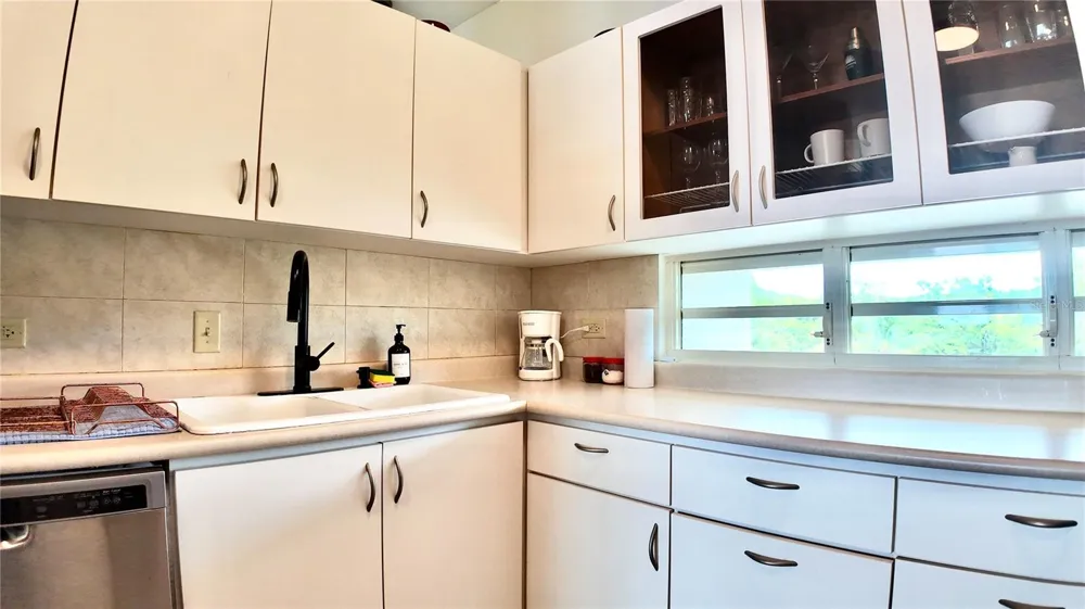 429 C. PORTO VECCHIO #401 Rincon, PR 00677
