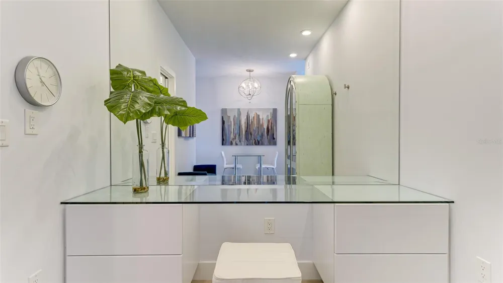 51 MACEWEN DRIVE #5 Osprey, FL 34229
