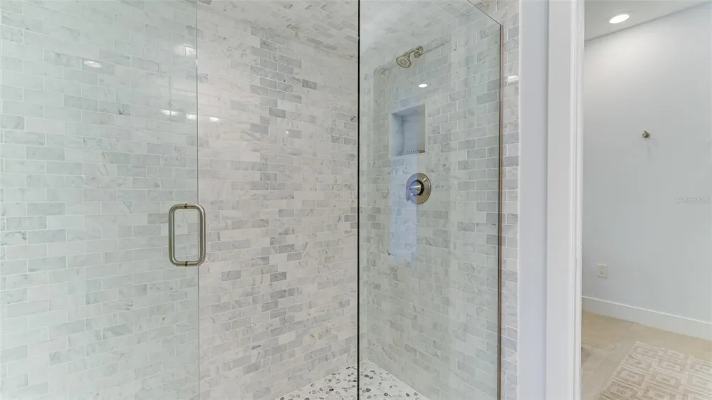 51 MACEWEN DRIVE #5 Osprey, FL 34229
