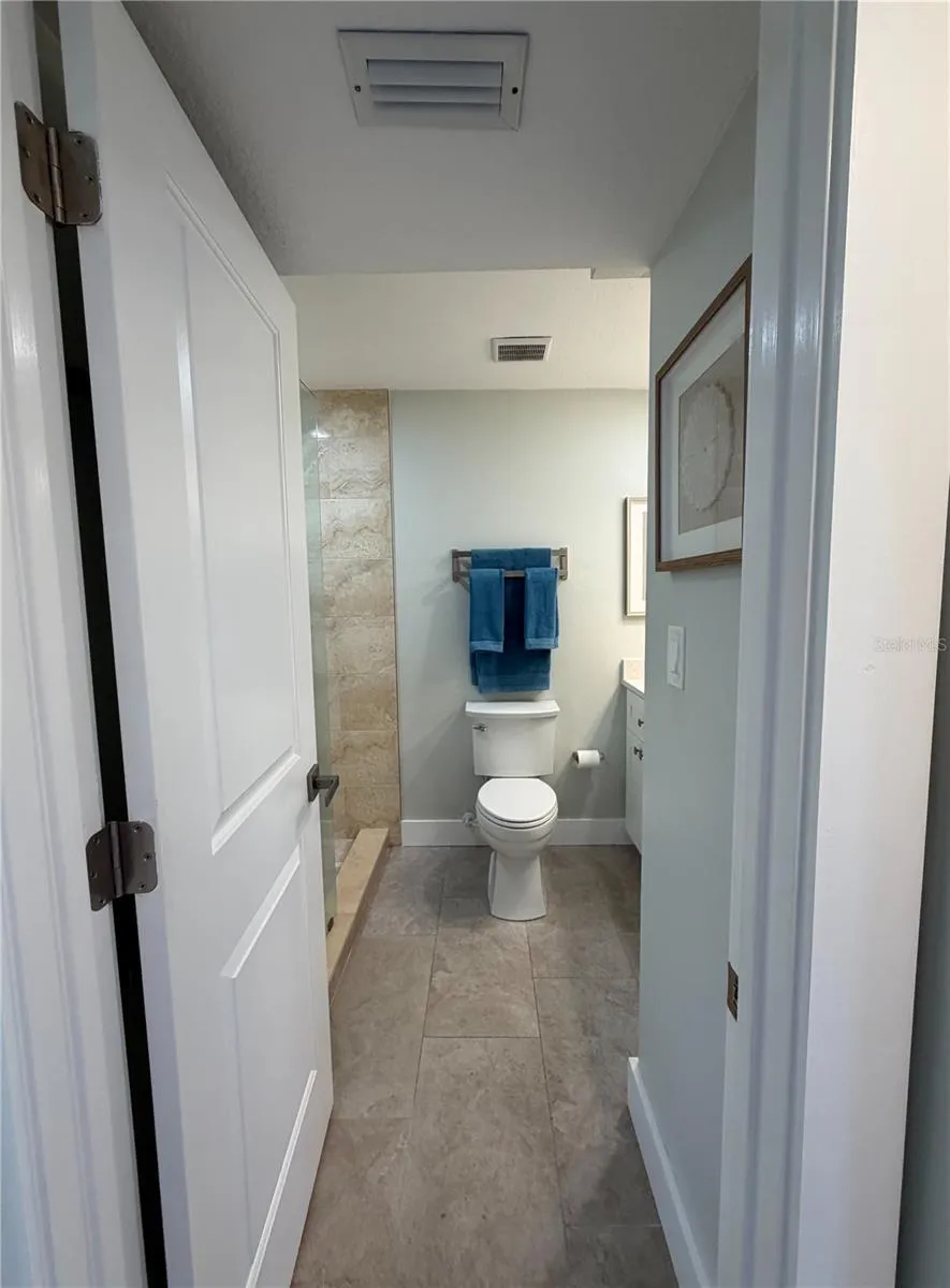 102 46TH AVENUE TERRACE W #403 Bradenton, FL 34207