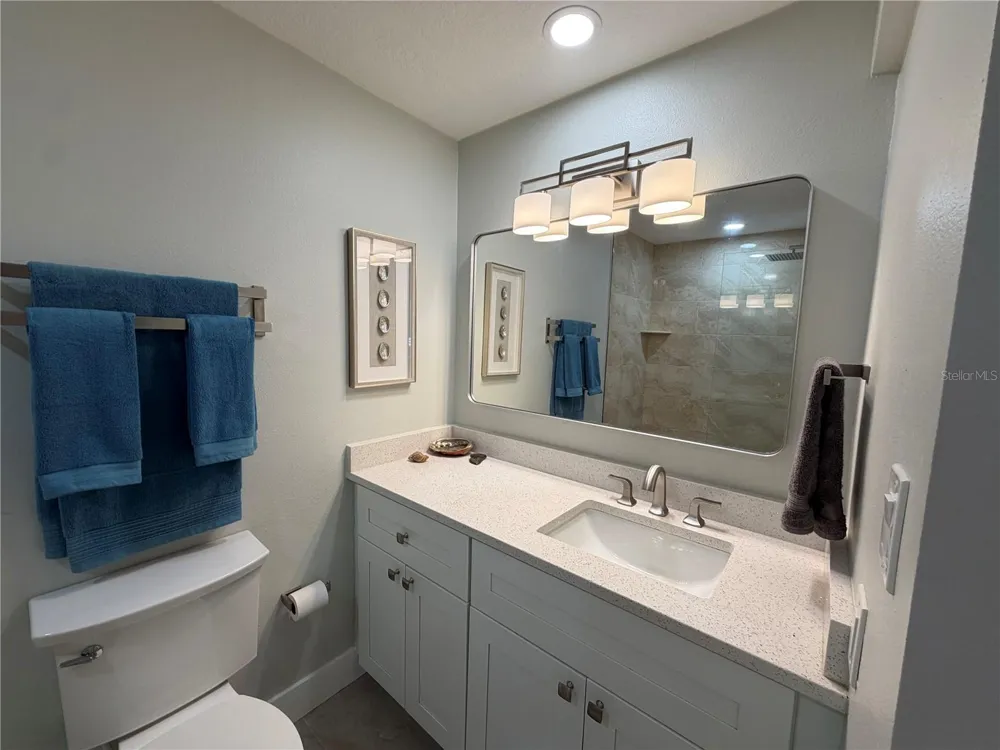 102 46TH AVENUE TERRACE W #403 Bradenton, FL 34207