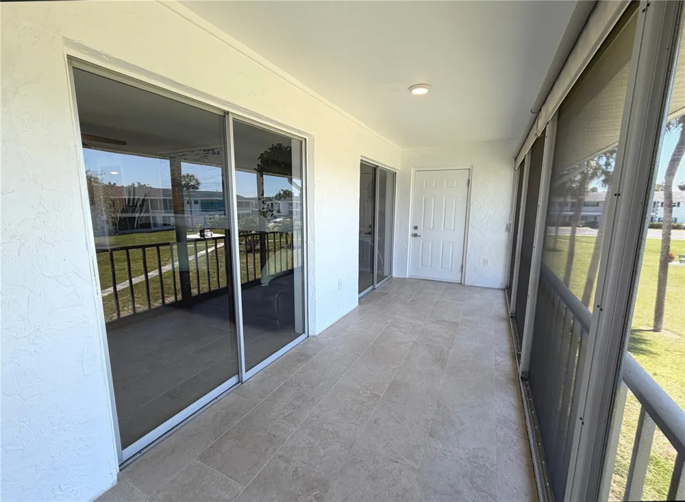 102 46TH AVENUE TERRACE W #403 Bradenton, FL 34207
