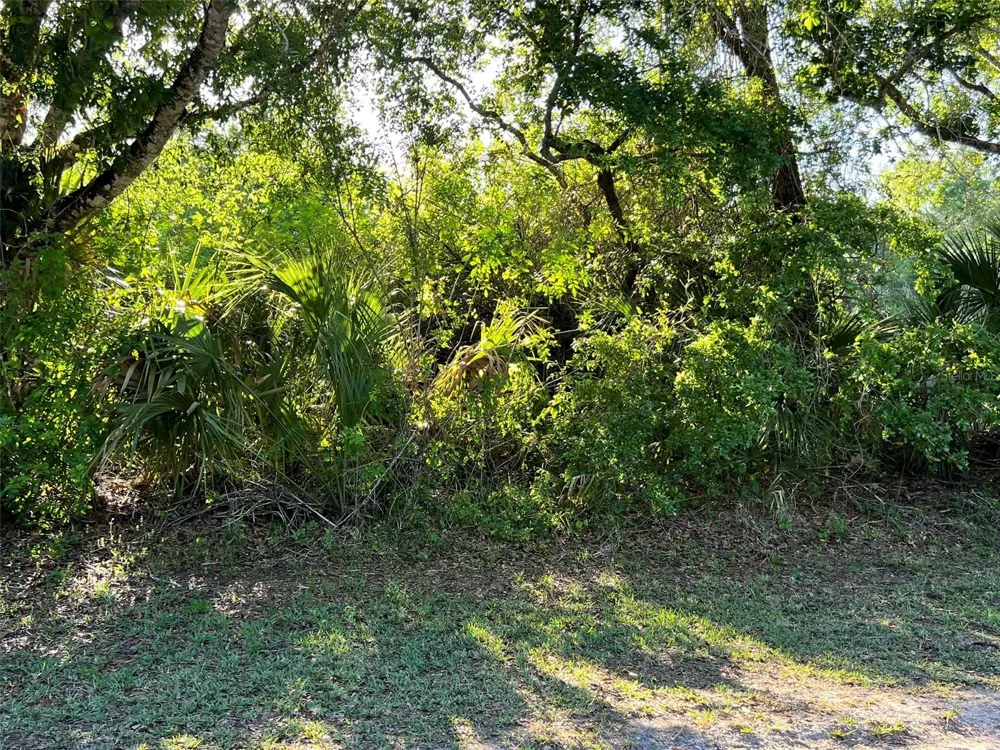 8965 100TH AVENUE Vero Beach, FL 32967