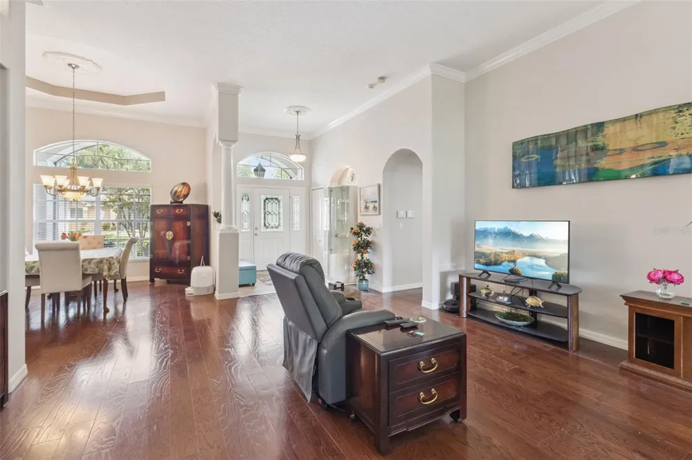 5607 SIR CHURCHILL DRIVE Leesburg, FL 34748