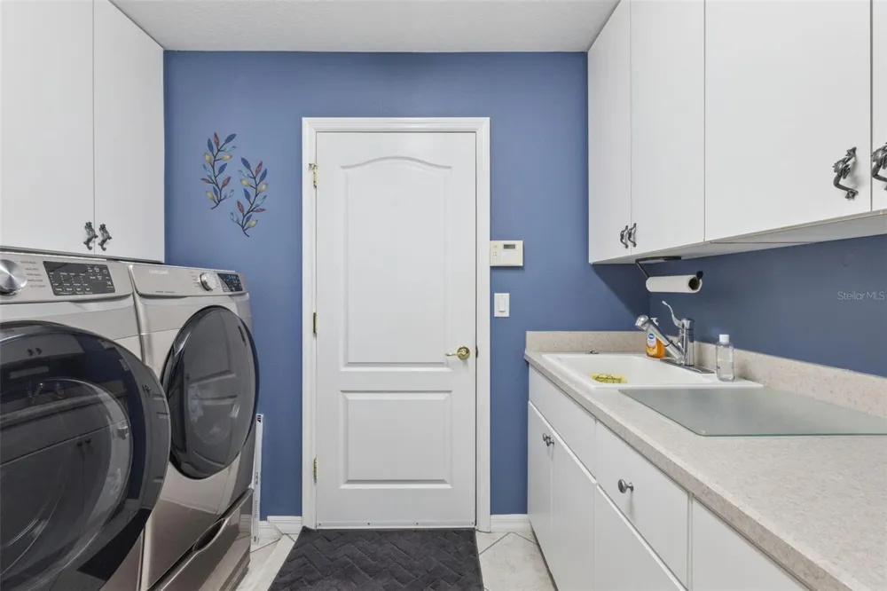 5607 SIR CHURCHILL DRIVE Leesburg, FL 34748