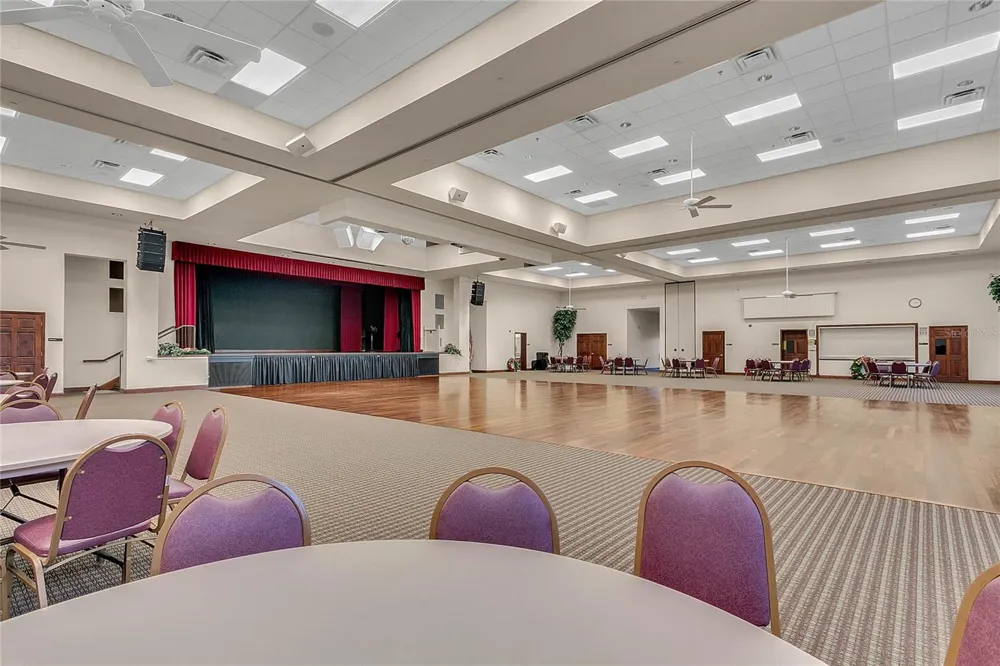 5607 SIR CHURCHILL DRIVE Leesburg, FL 34748