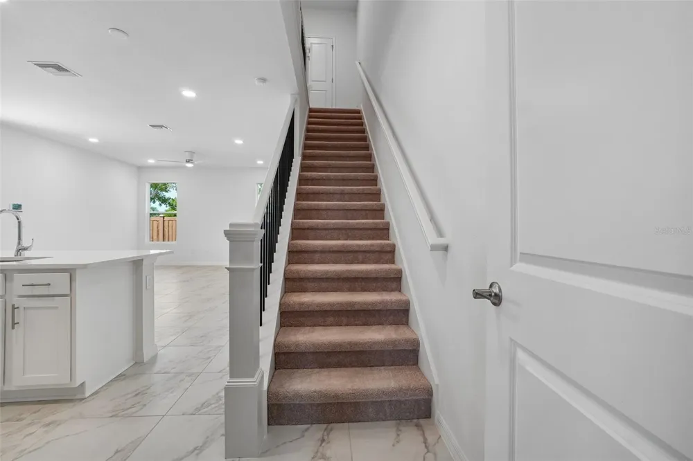 610 SILVER STREAM COURT Brandon, FL 33511