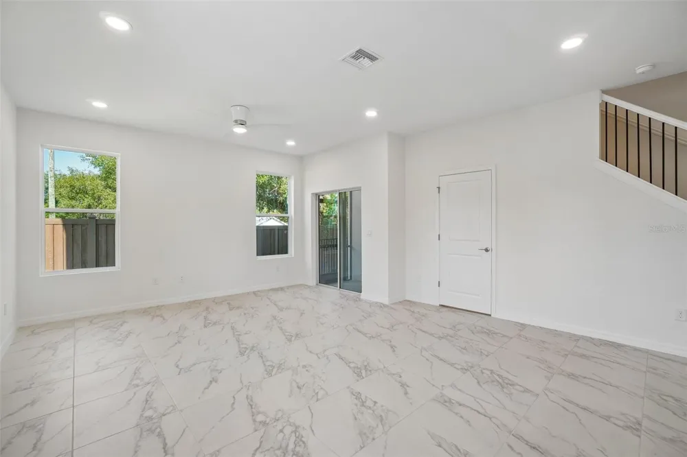 610 SILVER STREAM COURT Brandon, FL 33511
