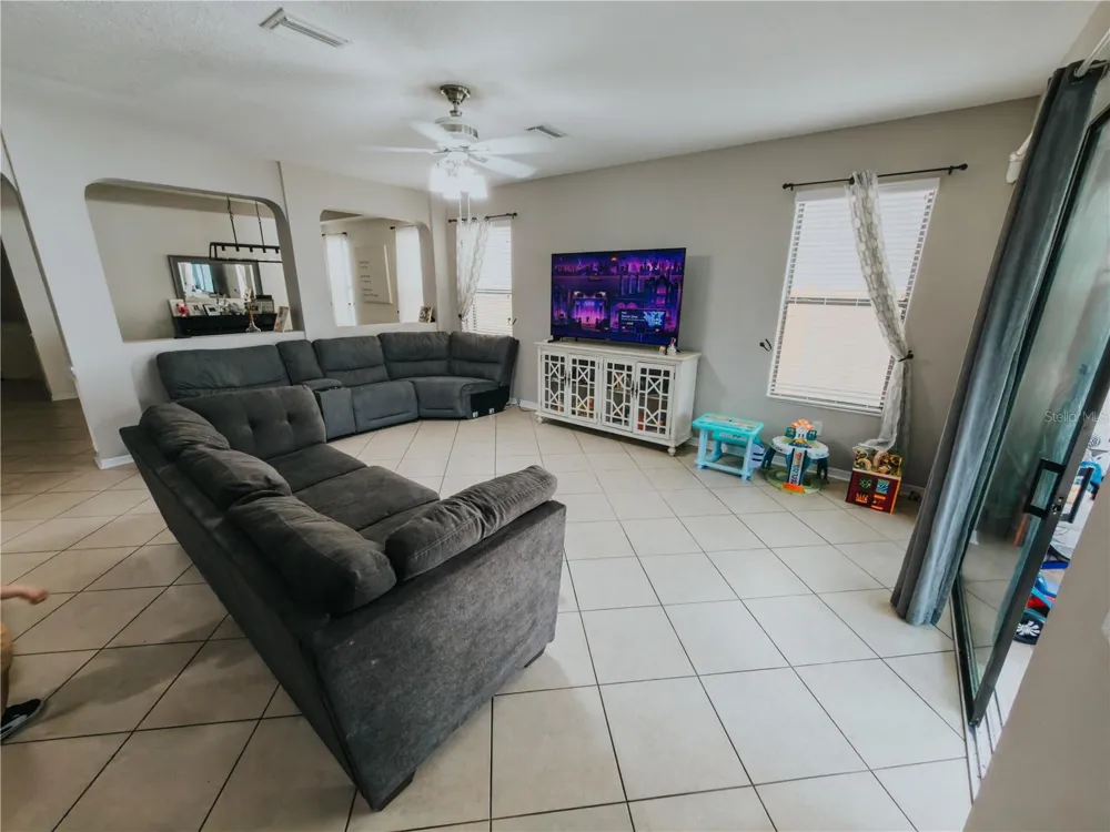 2514 CROSS MORE STREET Valrico, FL 33594