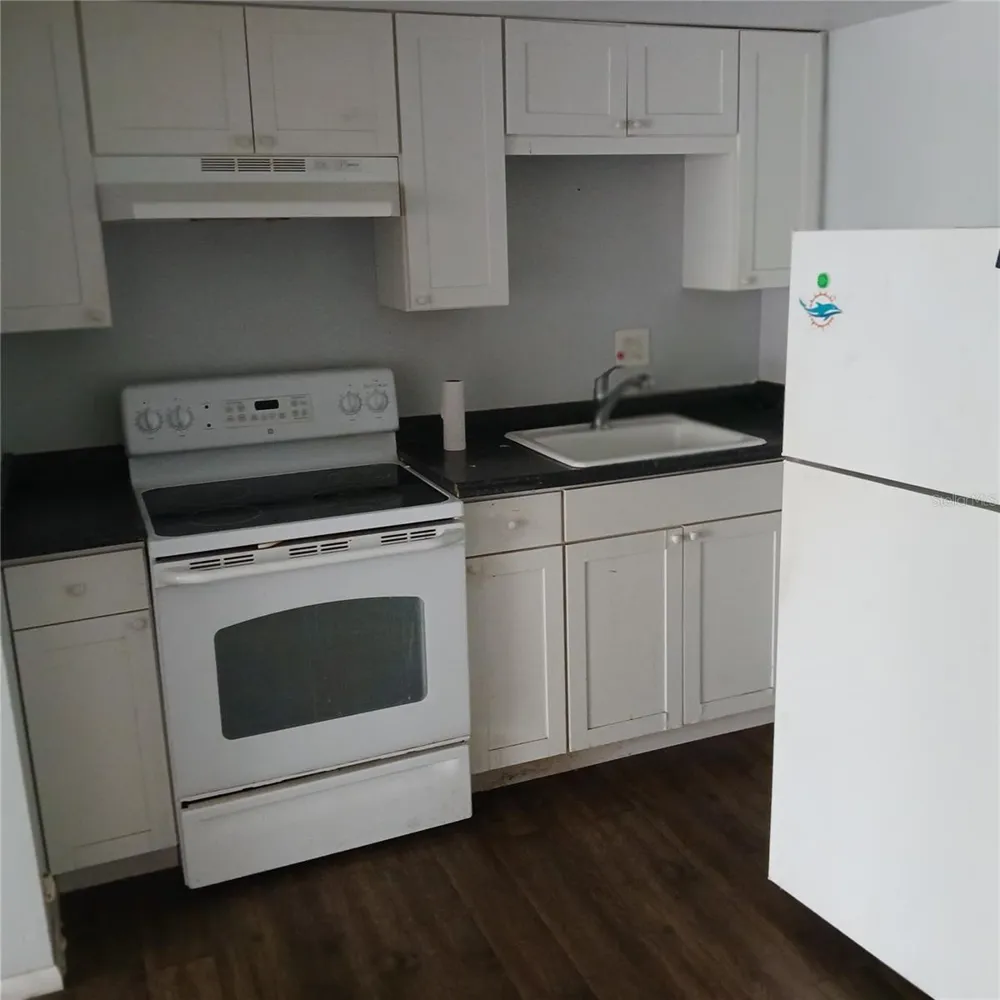8602 CHAMPLAIN #87 Tampa, FL 33614