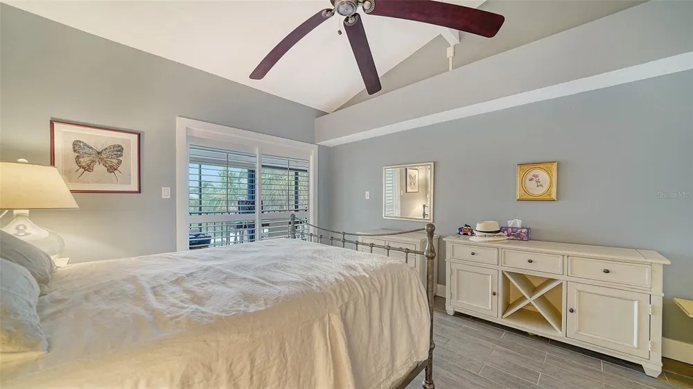 1601 PELICAN POINT DRIVE #HA212 Sarasota, FL 34231