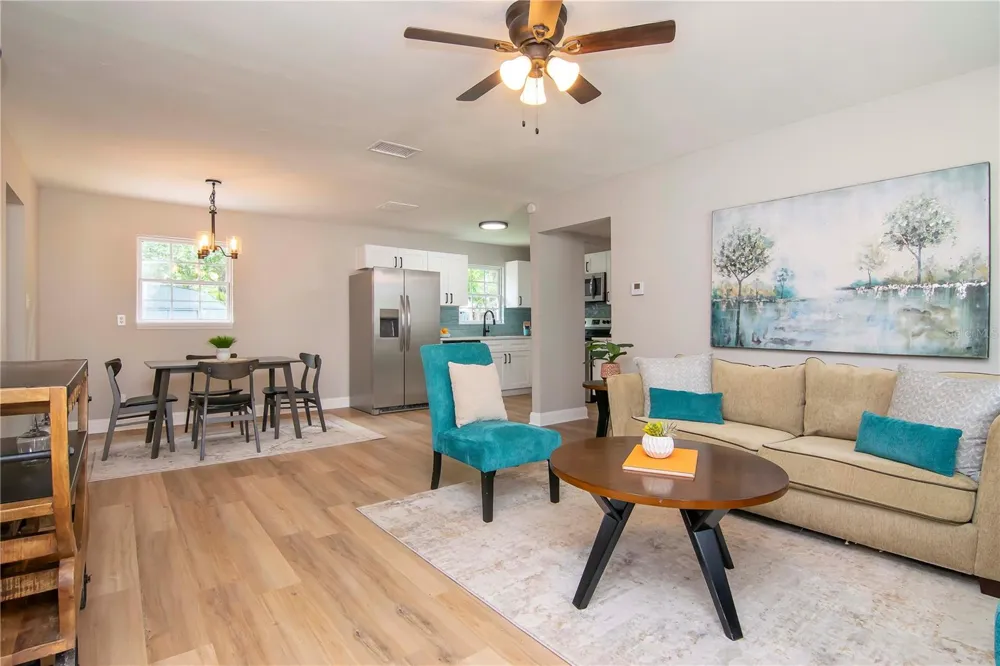 3708 W TYSON AVENUE Tampa, FL 33611
