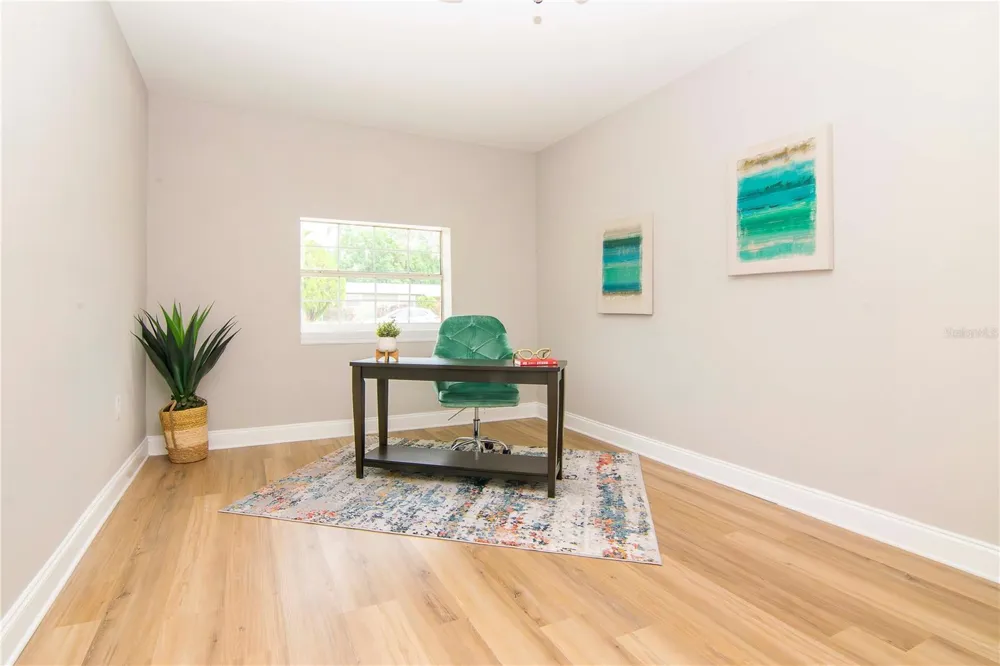 3708 W TYSON AVENUE Tampa, FL 33611