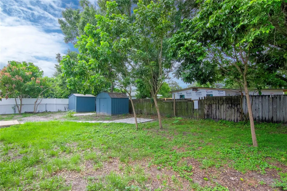 3708 W TYSON AVENUE Tampa, FL 33611