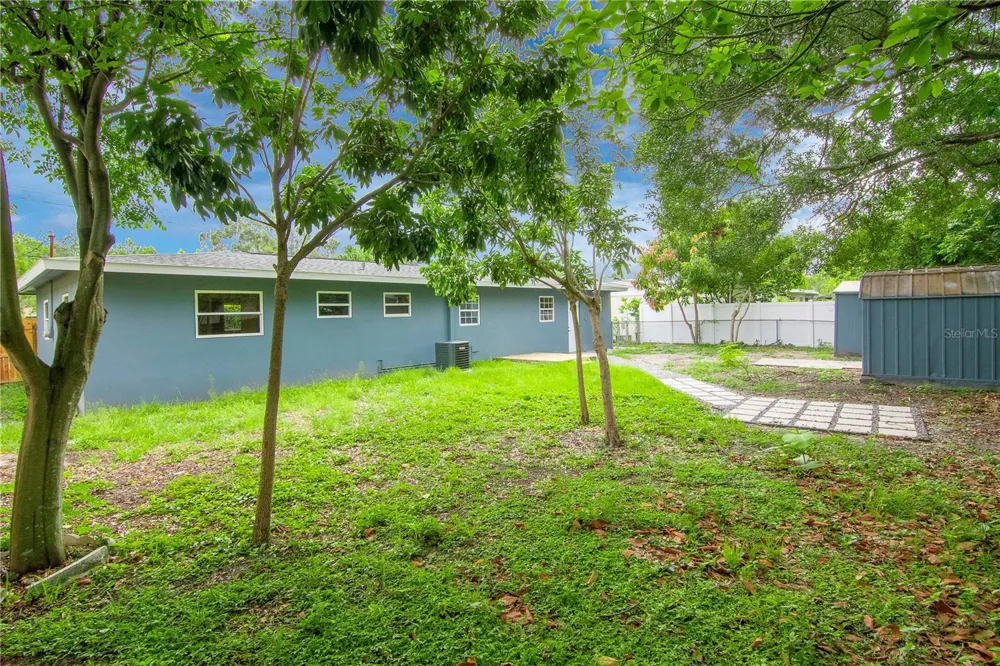 3708 W TYSON AVENUE Tampa, FL 33611
